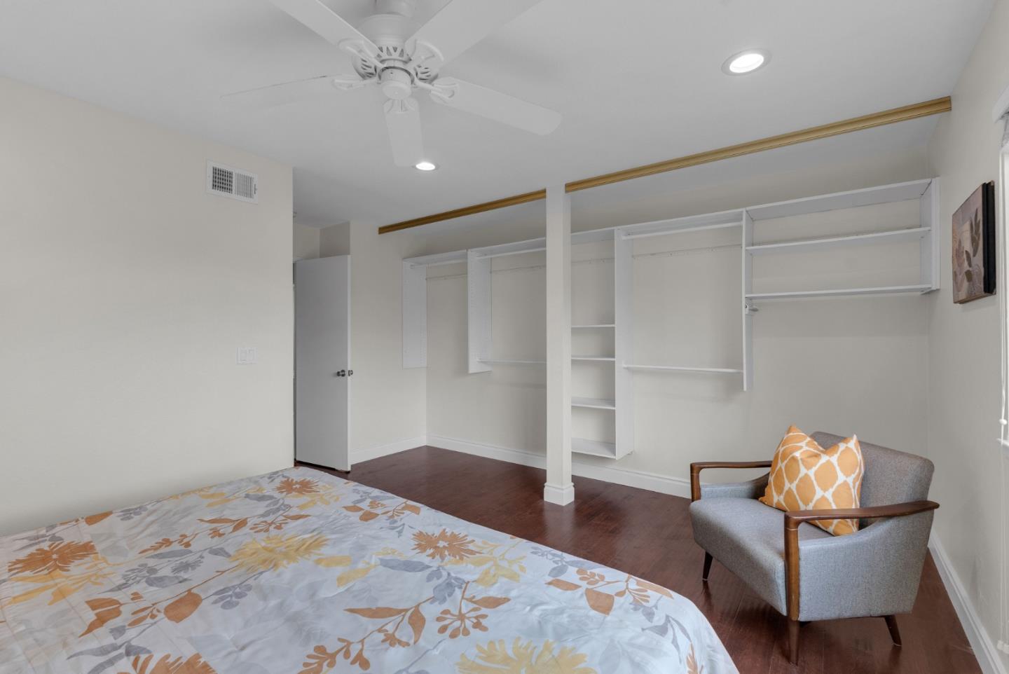 Detail Gallery Image 15 of 29 For 415 Fenton, San Jose,  CA 95127 - 3 Beds | 2 Baths