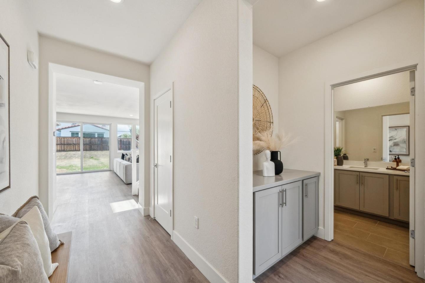 Detail Gallery Image 10 of 75 For 2574 Luna Ave, Tracy,  CA 95377 - 4 Beds | 3 Baths