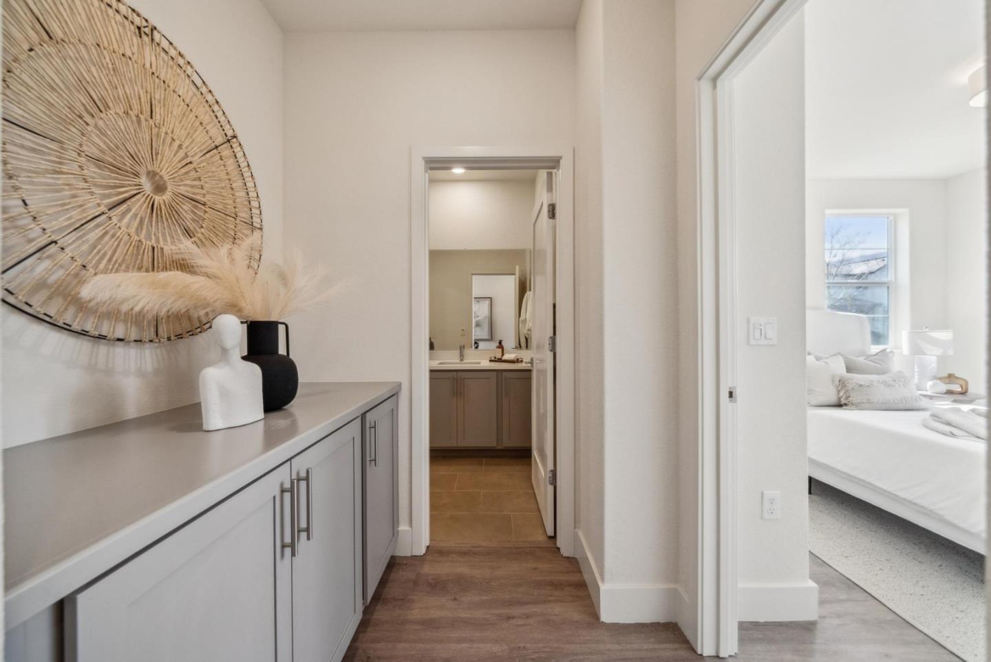 Detail Gallery Image 11 of 75 For 2574 Luna Ave, Tracy,  CA 95377 - 4 Beds | 3 Baths