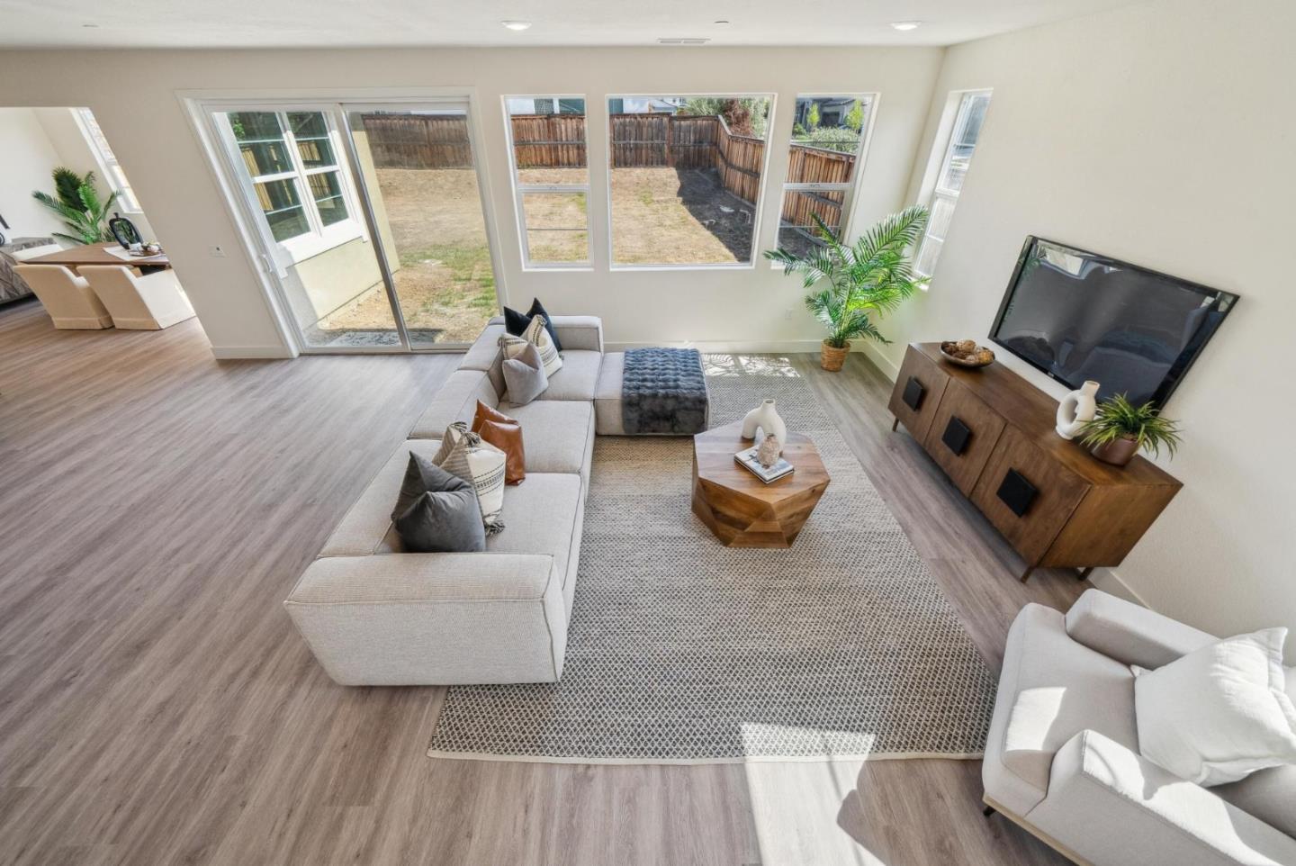 Detail Gallery Image 23 of 75 For 2574 Luna Ave, Tracy,  CA 95377 - 4 Beds | 3 Baths