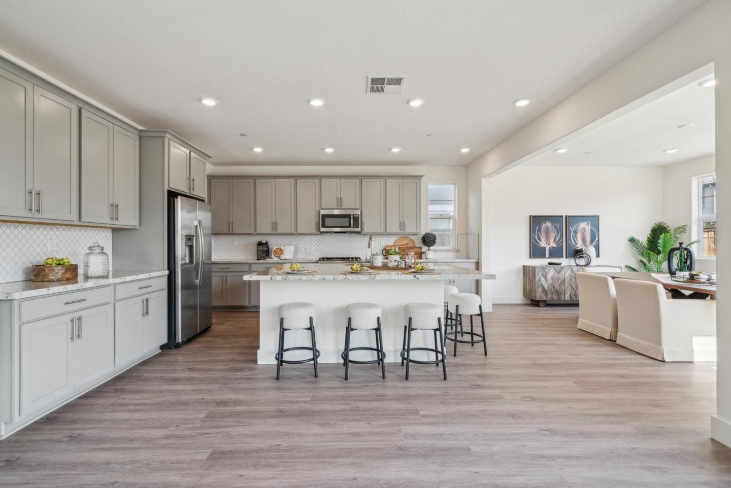Detail Gallery Image 25 of 75 For 2574 Luna Ave, Tracy,  CA 95377 - 4 Beds | 3 Baths