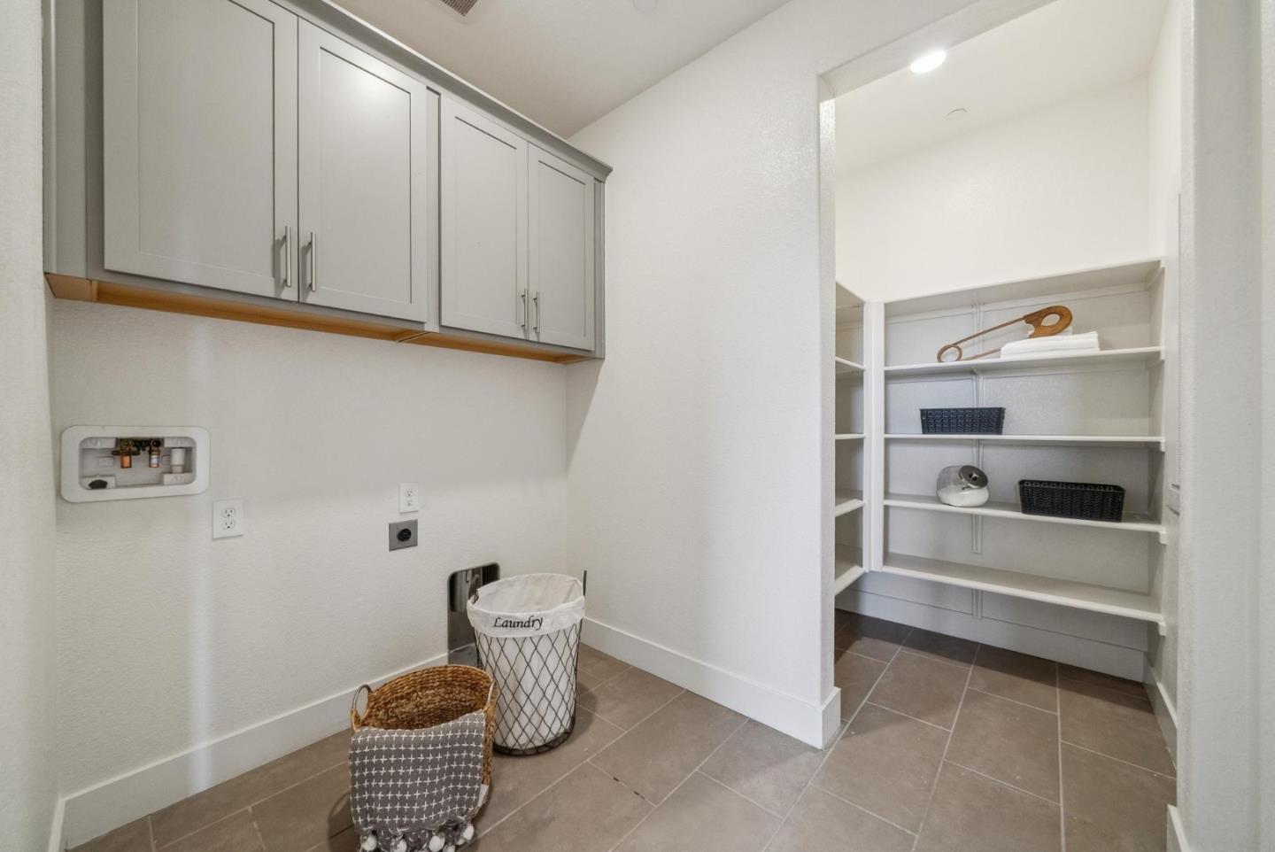 Detail Gallery Image 62 of 75 For 2574 Luna Ave, Tracy,  CA 95377 - 4 Beds | 3 Baths