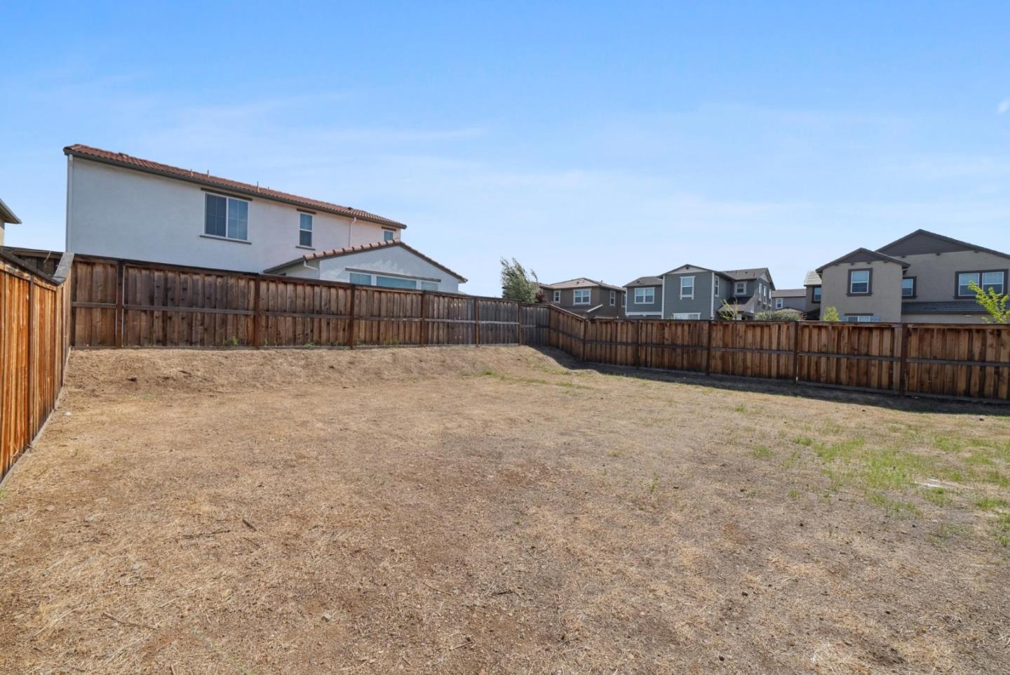 Detail Gallery Image 64 of 75 For 2574 Luna Ave, Tracy,  CA 95377 - 4 Beds | 3 Baths