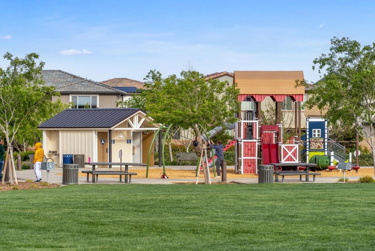 Detail Gallery Image 71 of 75 For 2574 Luna Ave, Tracy,  CA 95377 - 4 Beds | 3 Baths
