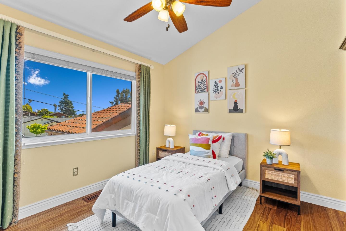 Detail Gallery Image 21 of 51 For 3067 Terrace Dr, Aptos,  CA 95003 - 4 Beds | 2/1 Baths