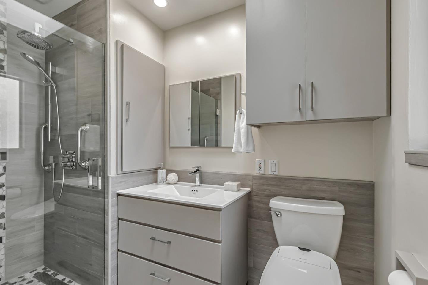 Detail Gallery Image 27 of 38 For 1271 Avis Dr, San Jose,  CA 95126 - 4 Beds | 2 Baths