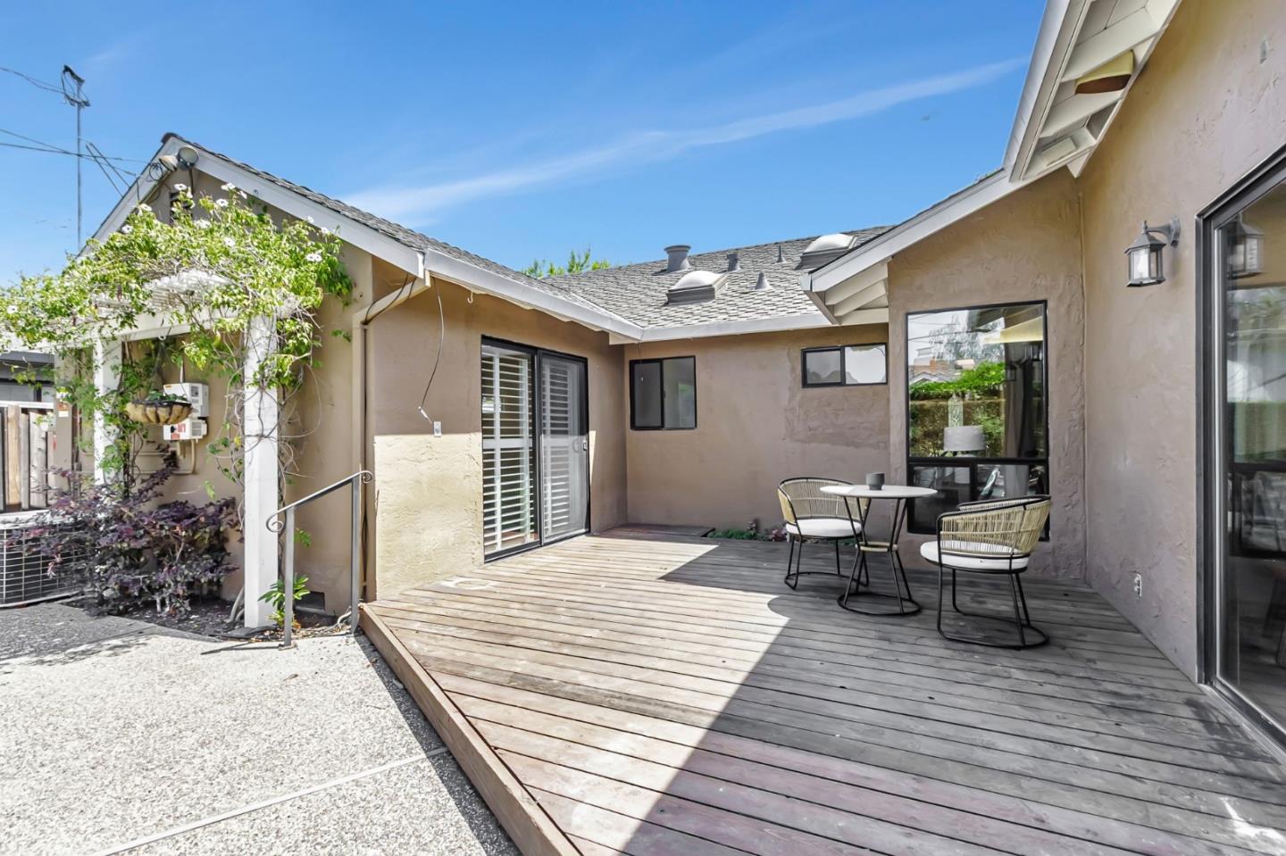 Detail Gallery Image 31 of 38 For 1271 Avis Dr, San Jose,  CA 95126 - 4 Beds | 2 Baths