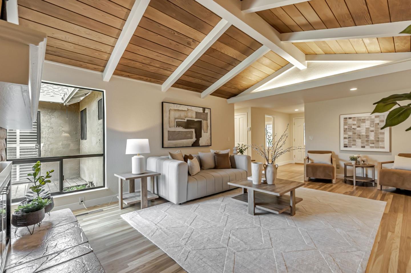 Detail Gallery Image 6 of 38 For 1271 Avis Dr, San Jose,  CA 95126 - 4 Beds | 2 Baths