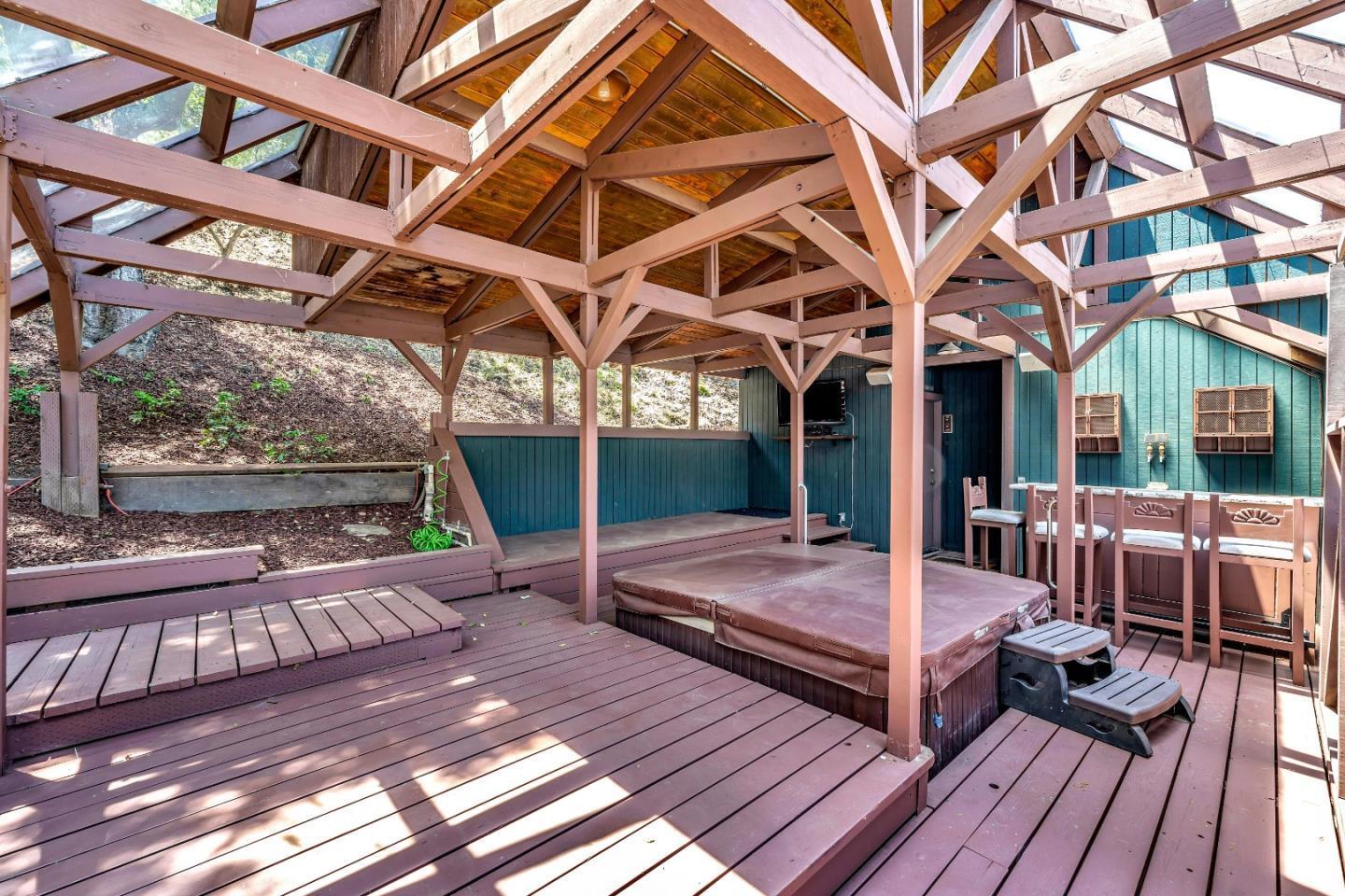 Detail Gallery Image 25 of 49 For 17255 Holiday Dr, Morgan Hill,  CA 95037 - 4 Beds | 3/1 Baths