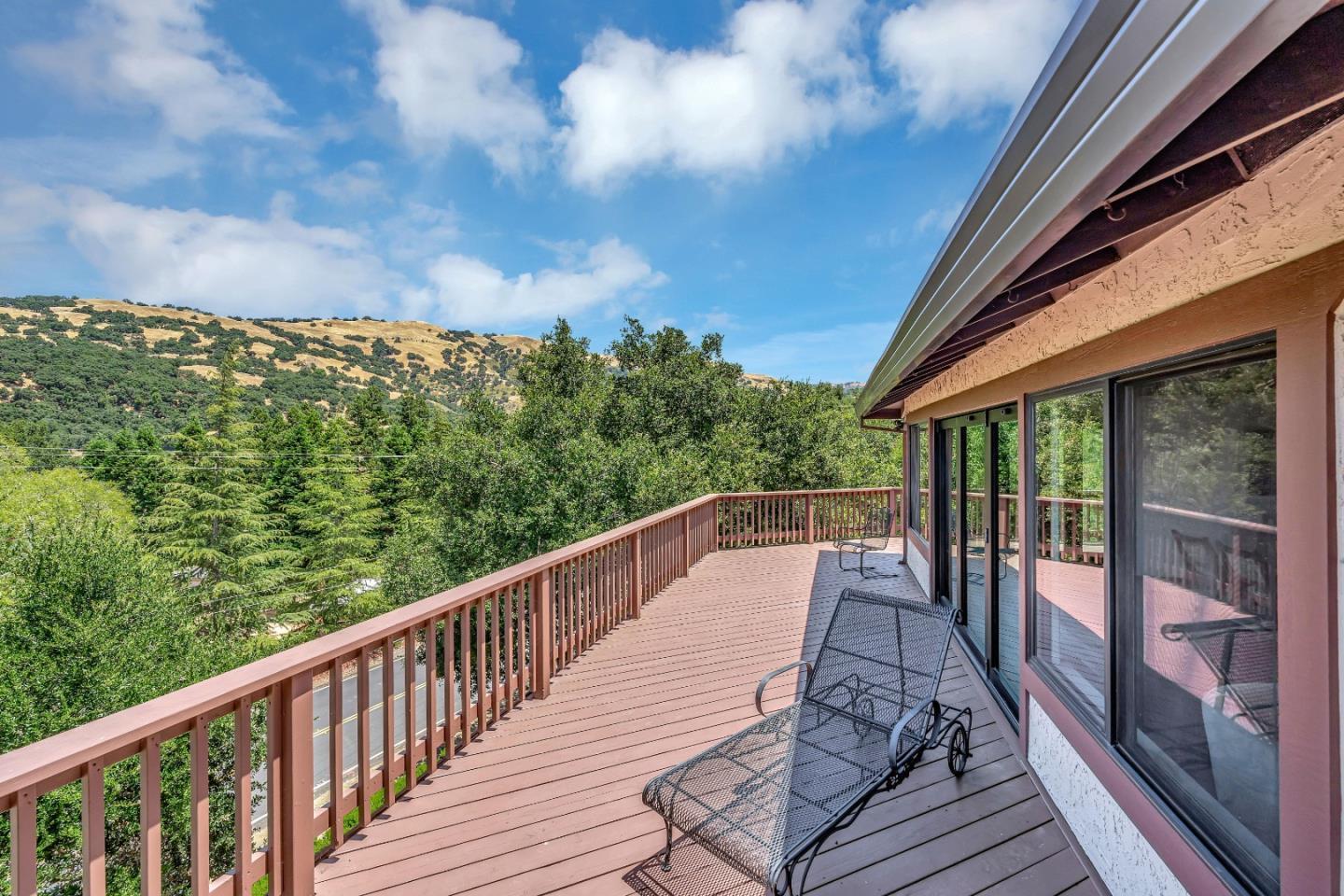 Detail Gallery Image 31 of 49 For 17255 Holiday Dr, Morgan Hill,  CA 95037 - 4 Beds | 3/1 Baths