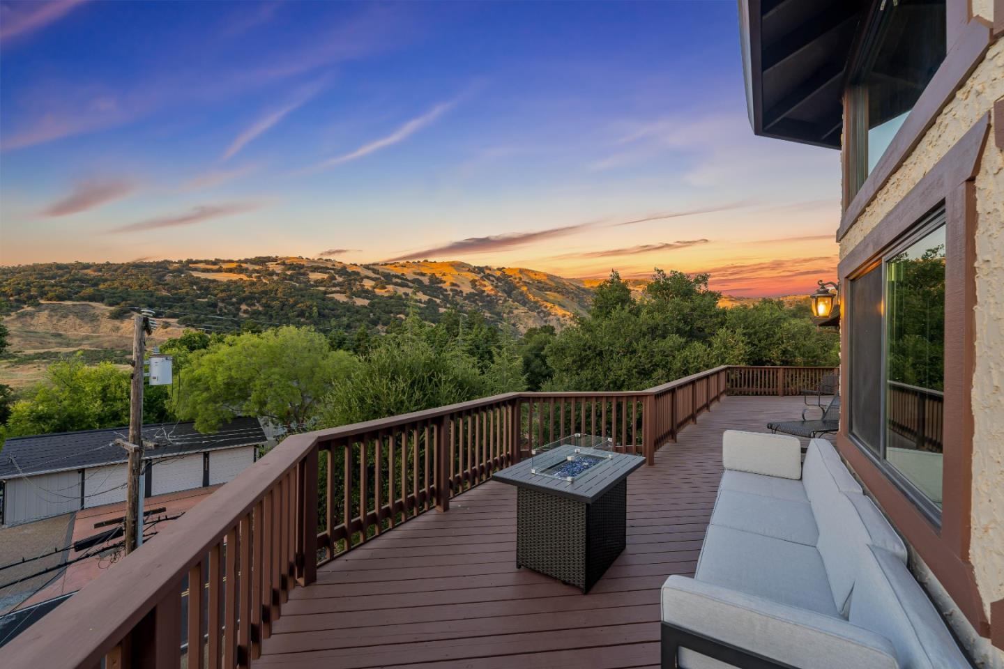 Detail Gallery Image 43 of 49 For 17255 Holiday Dr, Morgan Hill,  CA 95037 - 4 Beds | 3/1 Baths