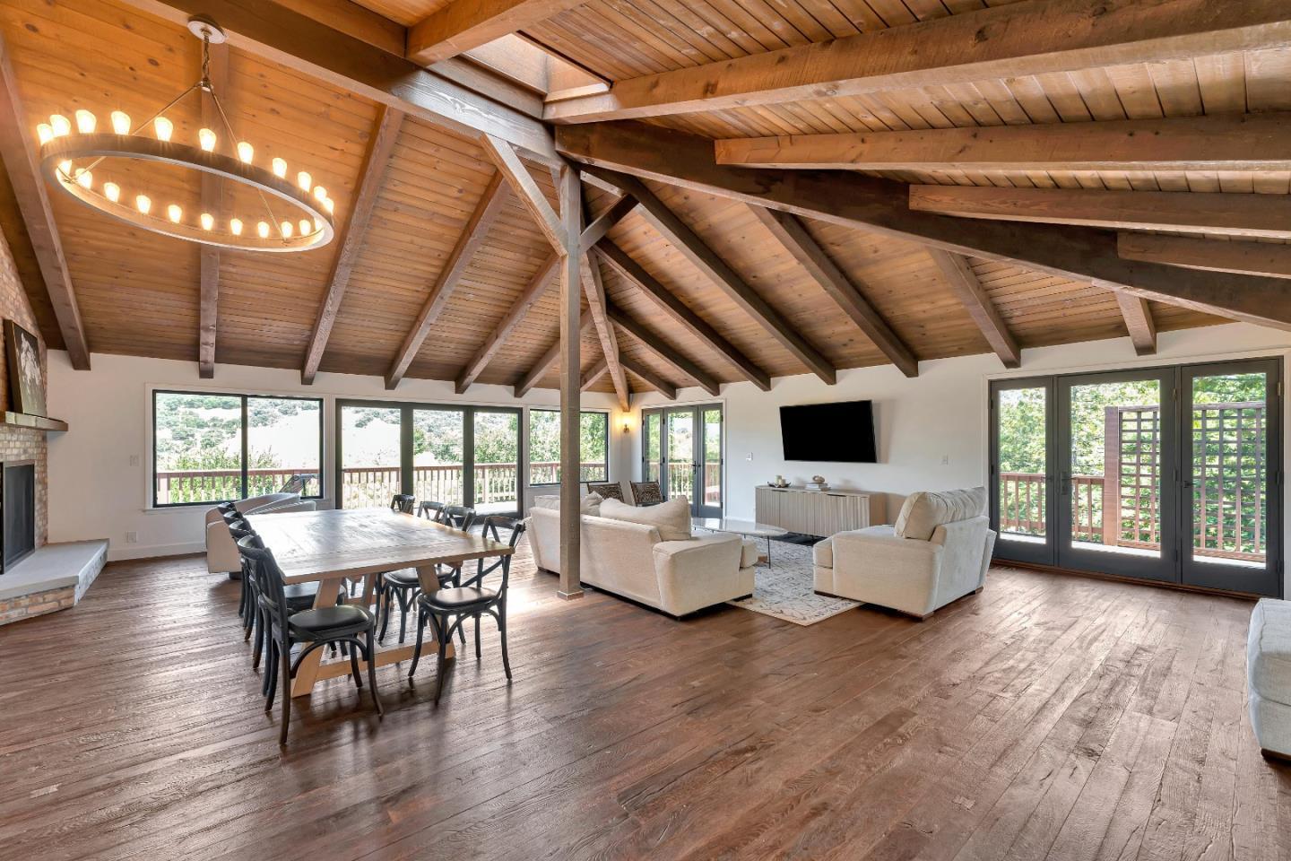 Detail Gallery Image 7 of 49 For 17255 Holiday Dr, Morgan Hill,  CA 95037 - 4 Beds | 3/1 Baths