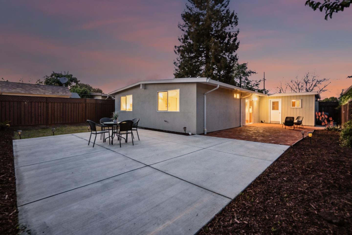 Detail Gallery Image 2 of 32 For 596 E Arbor Ave, Sunnyvale,  CA 94085 - 3 Beds | 1 Baths
