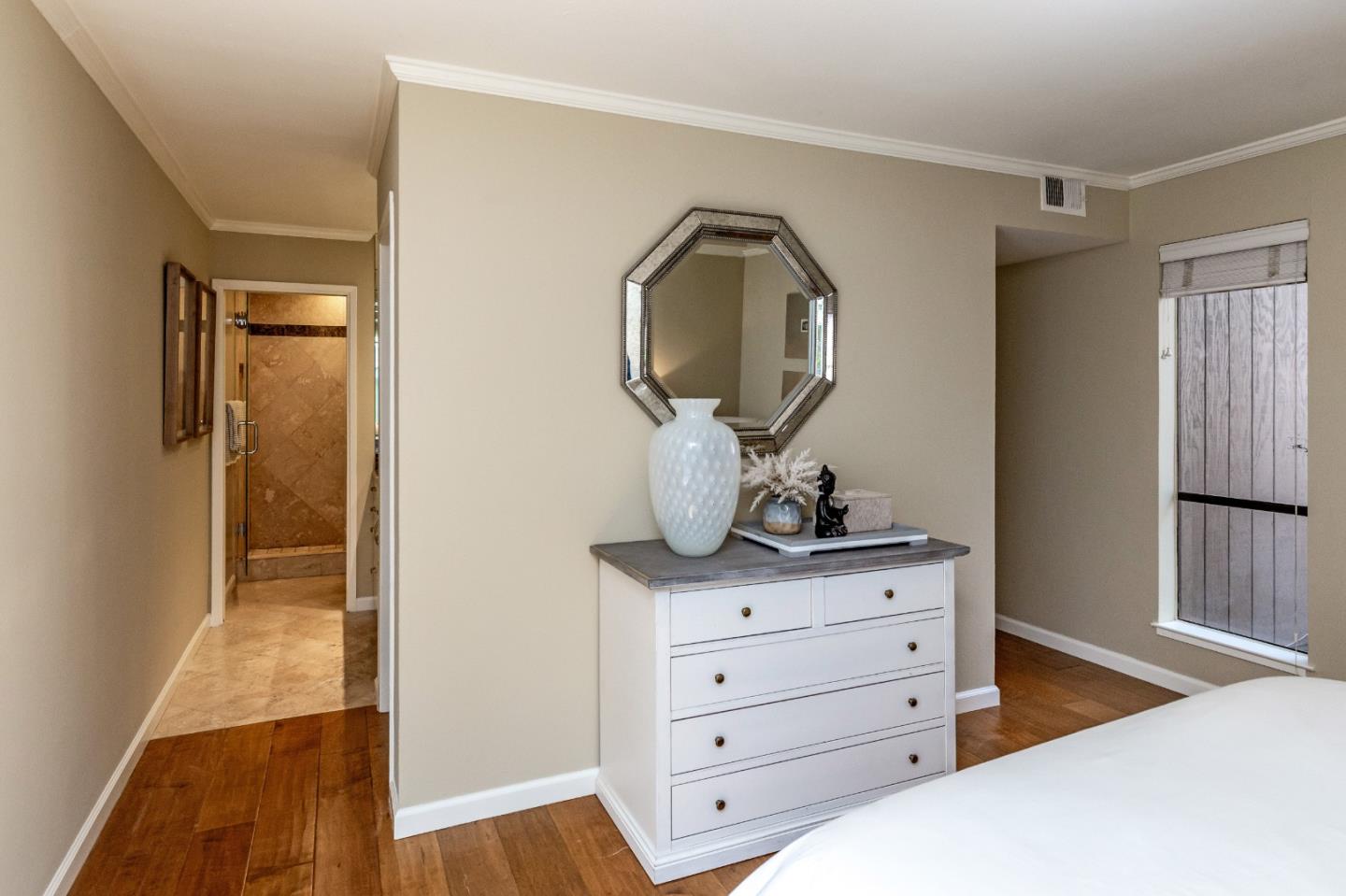 Detail Gallery Image 18 of 29 For 3382 Brittan Ave #6,  San Carlos,  CA 94070 - 3 Beds | 2 Baths