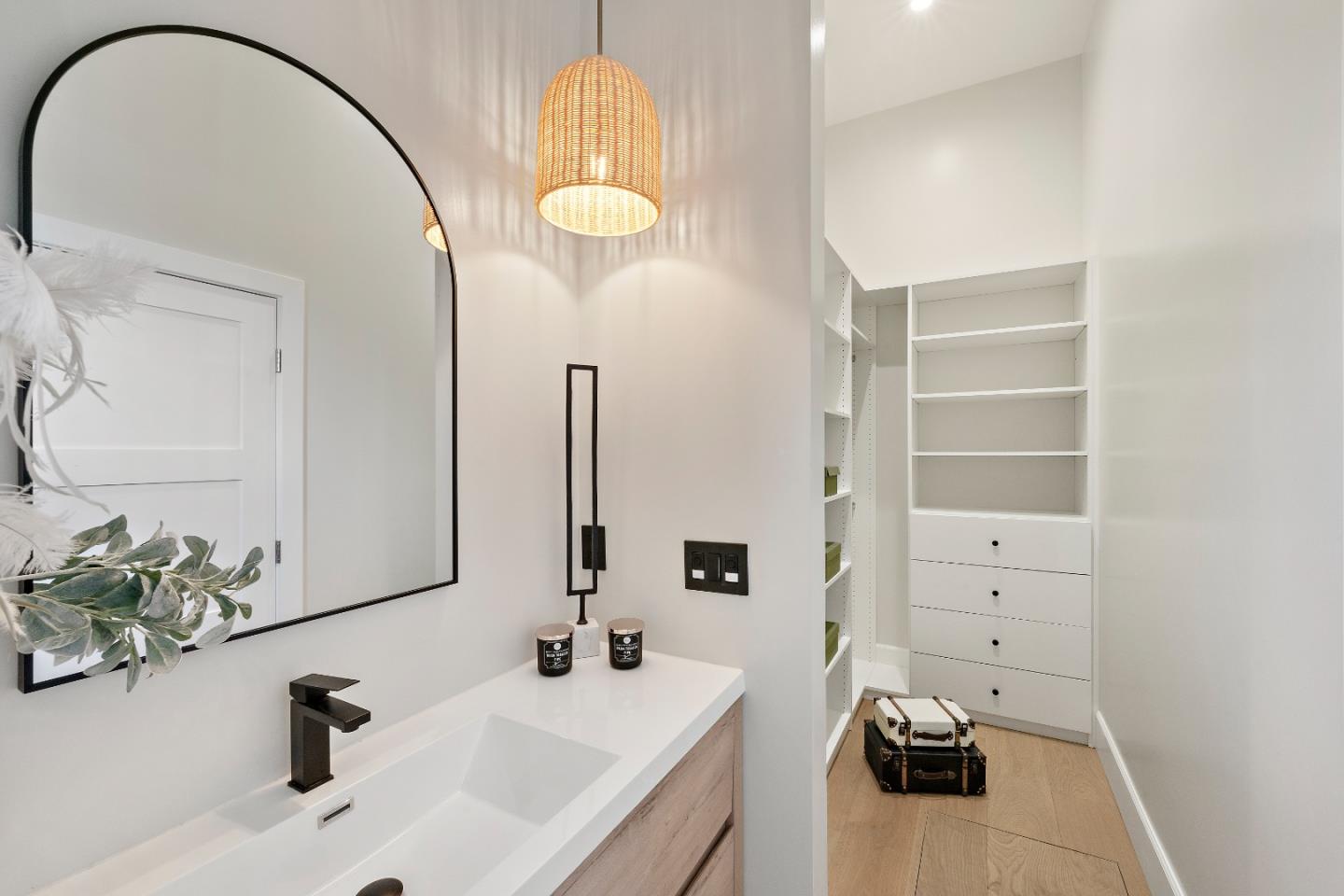 Detail Gallery Image 13 of 44 For 326 S Henry Ave, San Jose,  CA 95117 - 5 Beds | 5/1 Baths