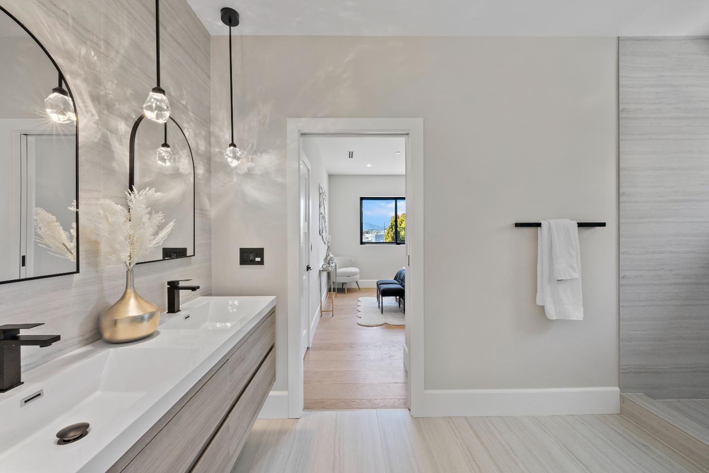 Detail Gallery Image 18 of 44 For 326 S Henry Ave, San Jose,  CA 95117 - 5 Beds | 5/1 Baths