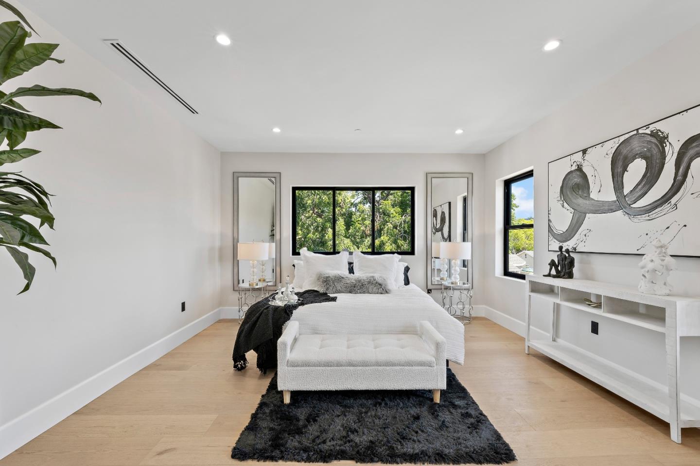 Detail Gallery Image 19 of 44 For 326 S Henry Ave, San Jose,  CA 95117 - 5 Beds | 5/1 Baths