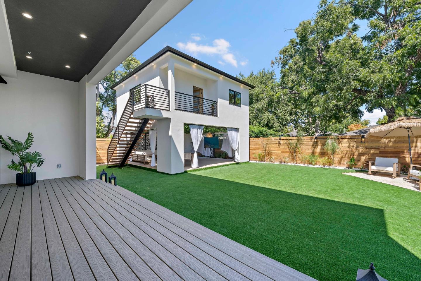 Detail Gallery Image 23 of 44 For 326 S Henry Ave, San Jose,  CA 95117 - 5 Beds | 5/1 Baths