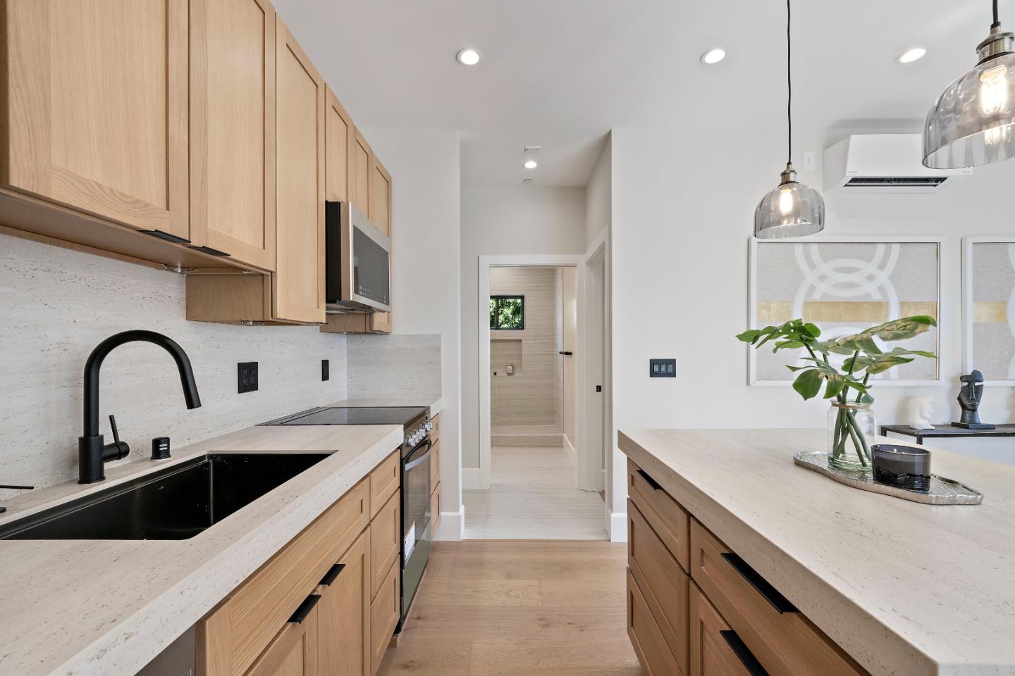 Detail Gallery Image 29 of 44 For 326 S Henry Ave, San Jose,  CA 95117 - 5 Beds | 5/1 Baths