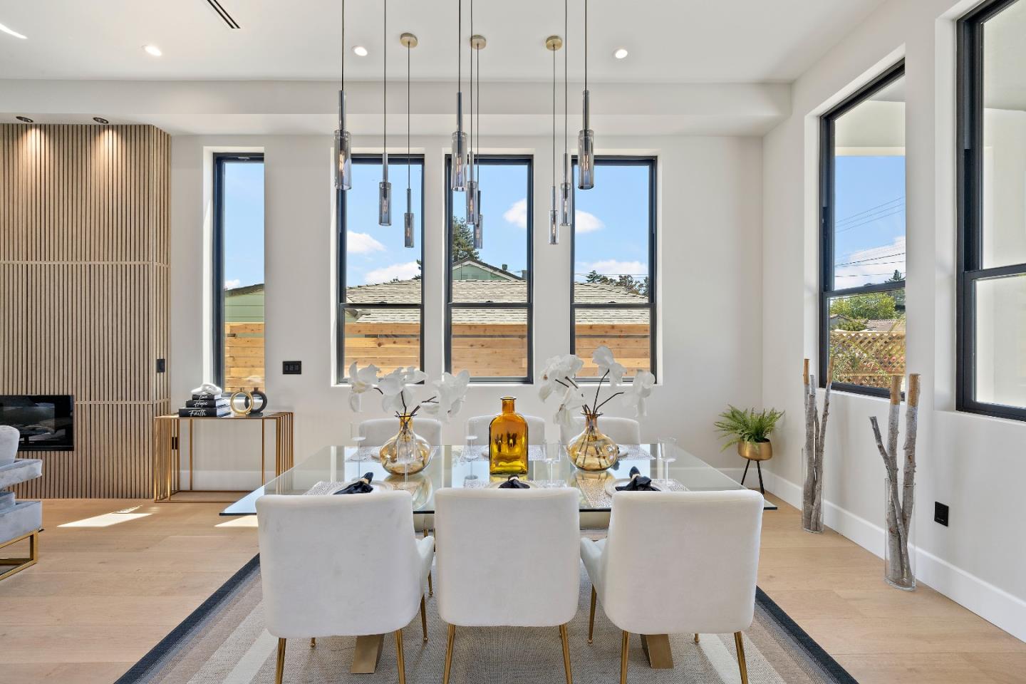 Detail Gallery Image 4 of 44 For 326 S Henry Ave, San Jose,  CA 95117 - 5 Beds | 5/1 Baths