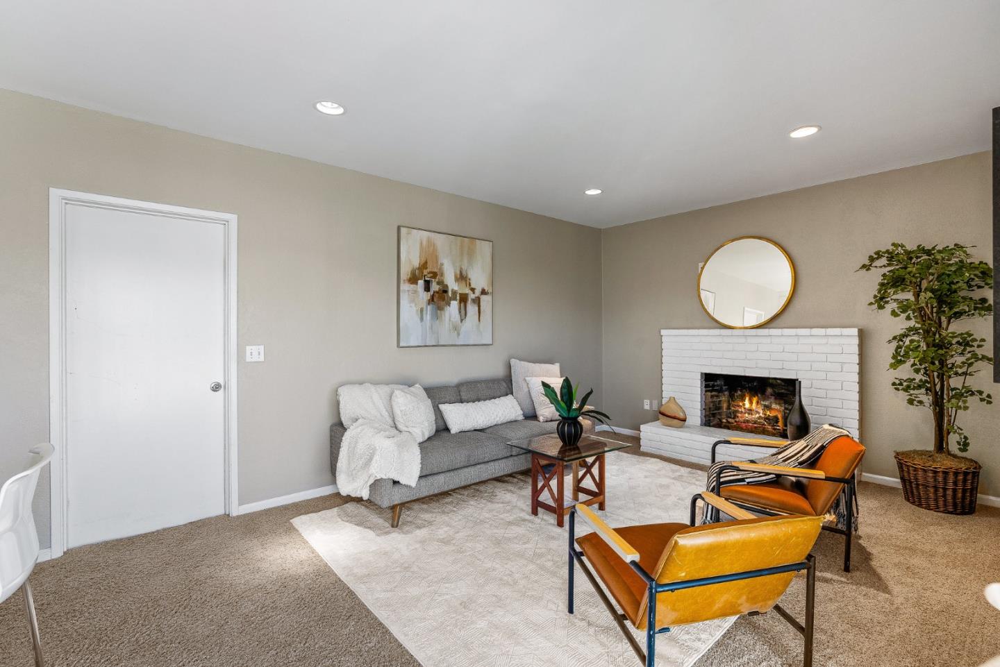 Detail Gallery Image 16 of 41 For 475 Larson Ct, Marina,  CA 93933 - 3 Beds | 2 Baths