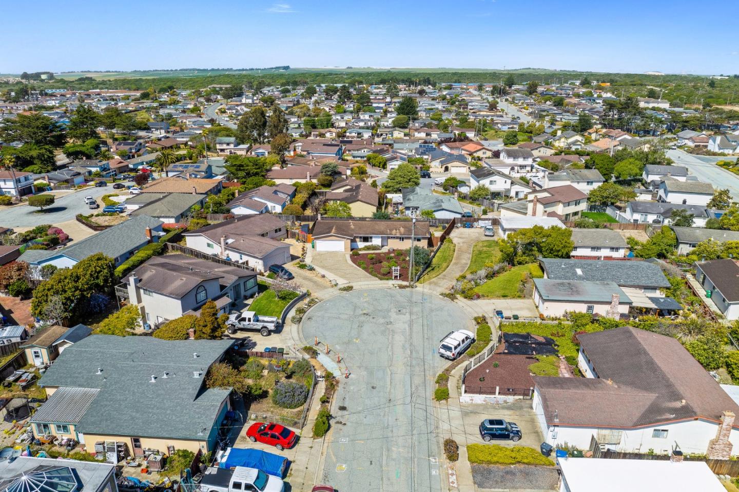 Detail Gallery Image 36 of 41 For 475 Larson Ct, Marina,  CA 93933 - 3 Beds | 2 Baths