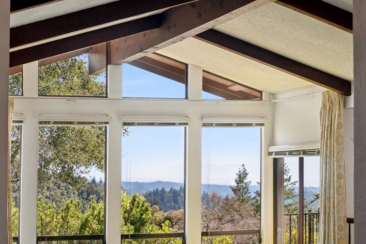 Detail Gallery Image 16 of 56 For 22324 Riva Ridge Rd, Los Gatos,  CA 95033 - 3 Beds | 3 Baths