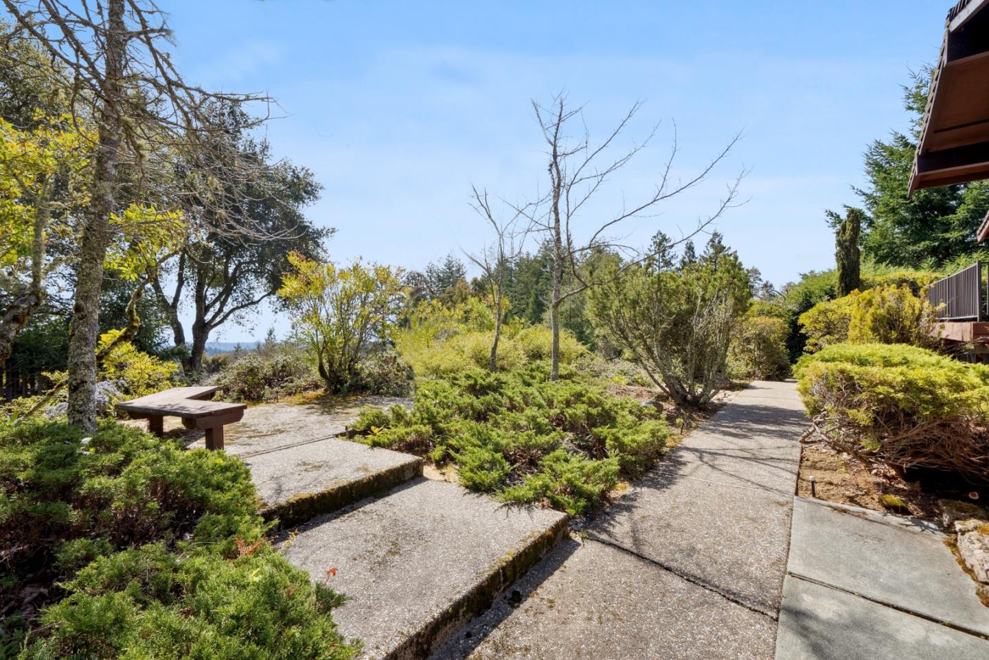Detail Gallery Image 4 of 56 For 22324 Riva Ridge Rd, Los Gatos,  CA 95033 - 3 Beds | 3 Baths