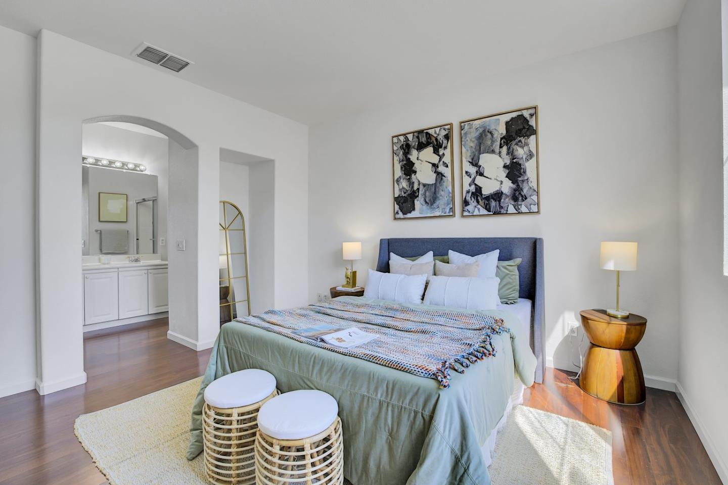 Detail Gallery Image 13 of 32 For 892 Towne Dr, Milpitas,  CA 95035 - 2 Beds | 2/1 Baths
