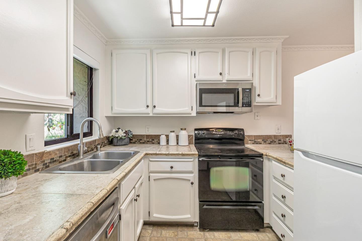 Detail Gallery Image 12 of 42 For 1149 Bird Ave #3,  San Jose,  CA 95125 - 2 Beds | 2 Baths