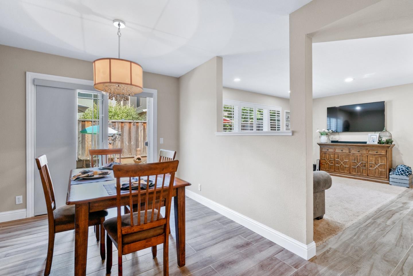Detail Gallery Image 11 of 39 For 110 Brookshire Dr, Watsonville,  CA 95076 - 3 Beds | 2/1 Baths