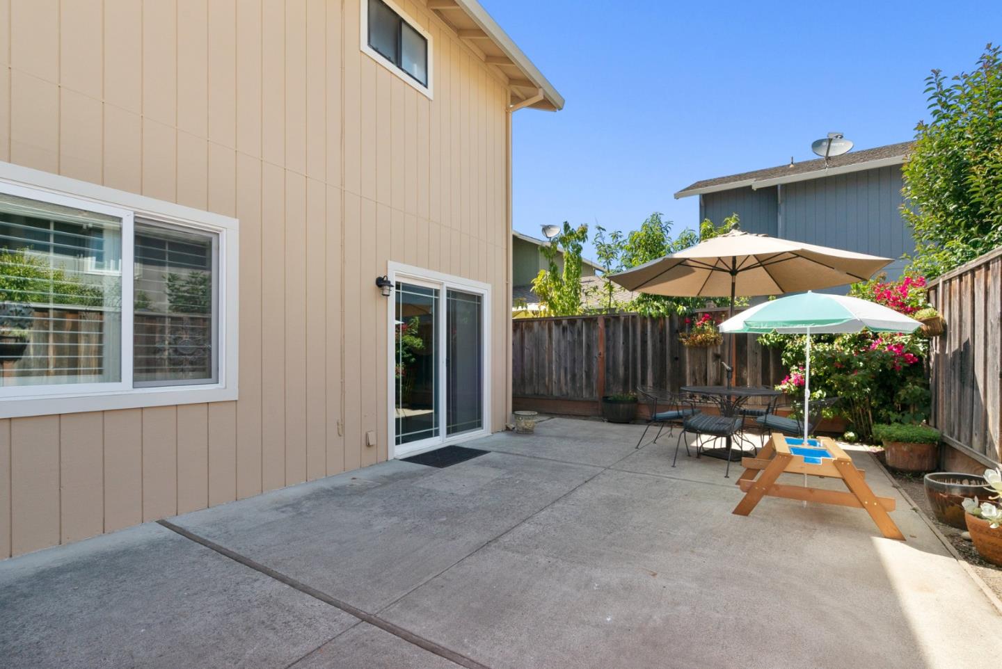 Detail Gallery Image 33 of 39 For 110 Brookshire Dr, Watsonville,  CA 95076 - 3 Beds | 2/1 Baths