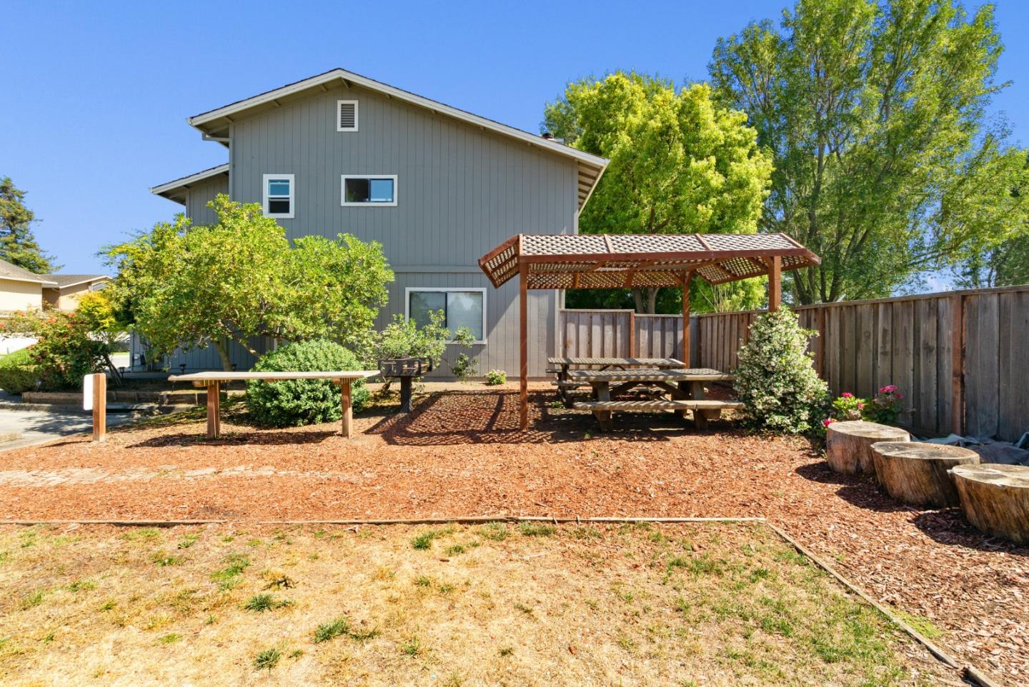 Detail Gallery Image 38 of 39 For 110 Brookshire Dr, Watsonville,  CA 95076 - 3 Beds | 2/1 Baths