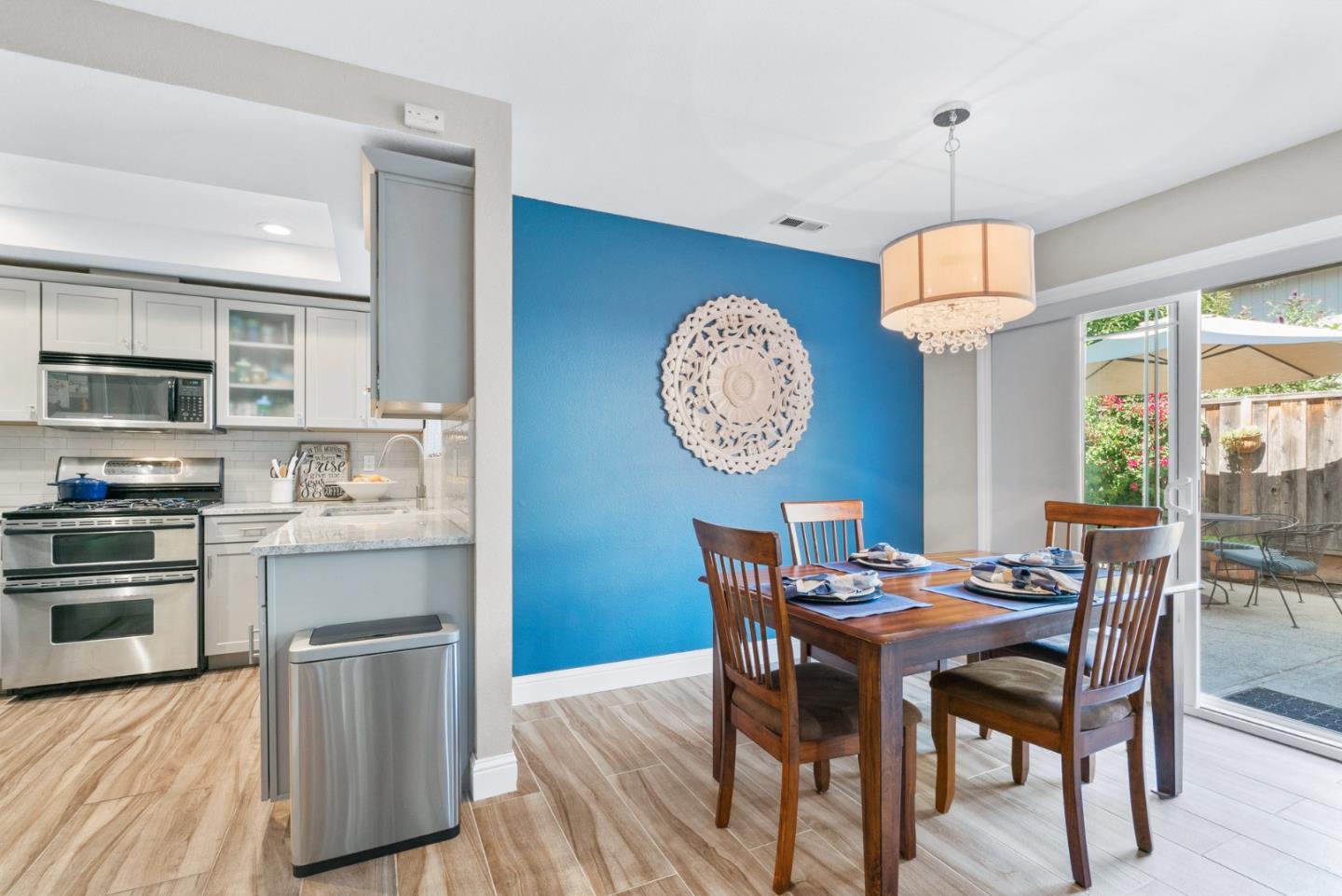 Detail Gallery Image 8 of 39 For 110 Brookshire Dr, Watsonville,  CA 95076 - 3 Beds | 2/1 Baths