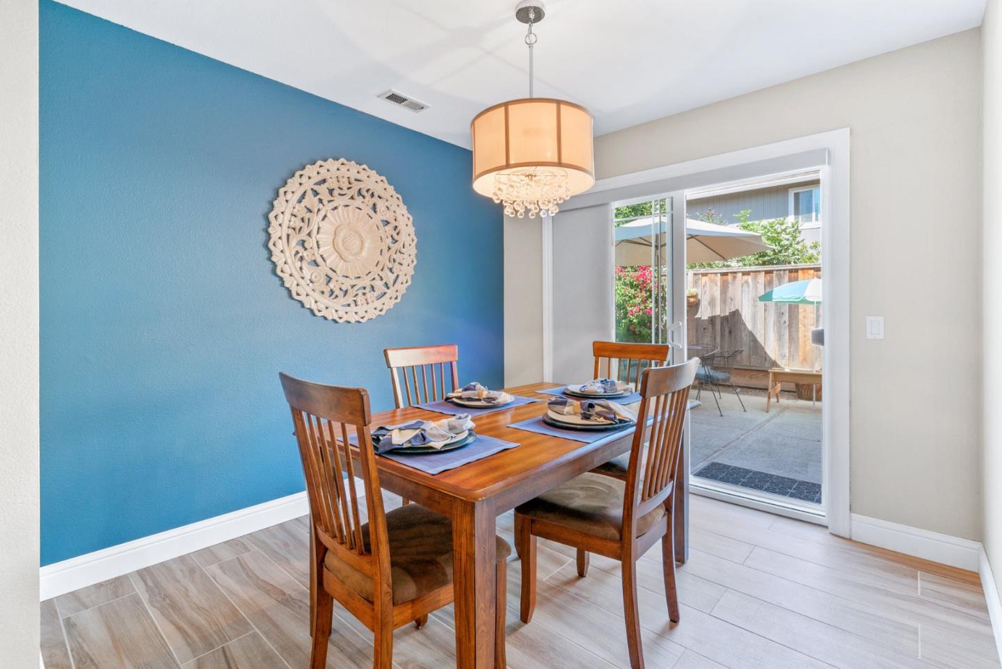 Detail Gallery Image 9 of 39 For 110 Brookshire Dr, Watsonville,  CA 95076 - 3 Beds | 2/1 Baths