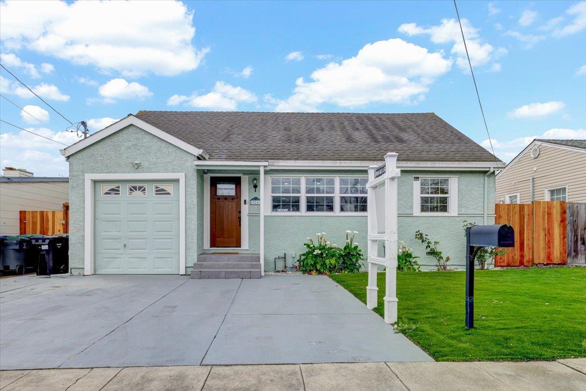 Detail Gallery Image 3 of 49 For 824 Acacia Ave, Sunnyvale,  CA 94086 - 3 Beds | 2 Baths