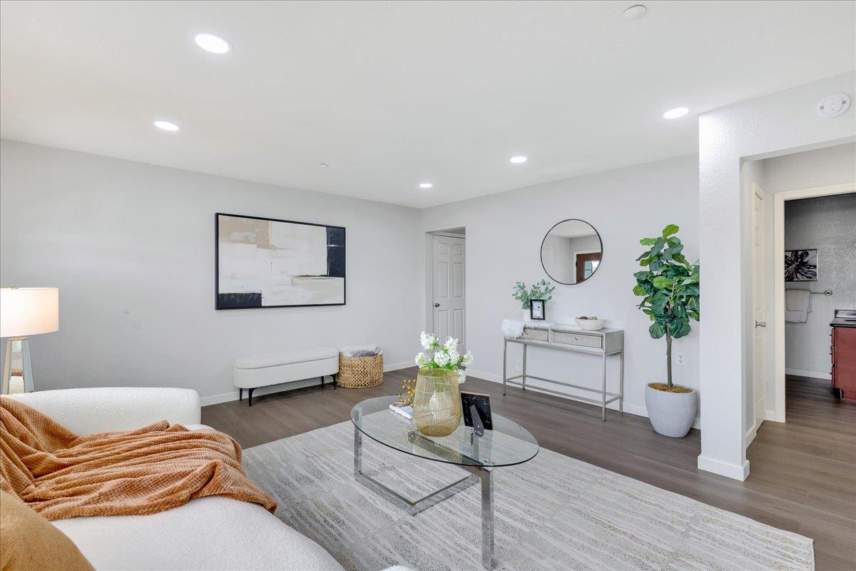 Detail Gallery Image 7 of 49 For 824 Acacia Ave, Sunnyvale,  CA 94086 - 3 Beds | 2 Baths
