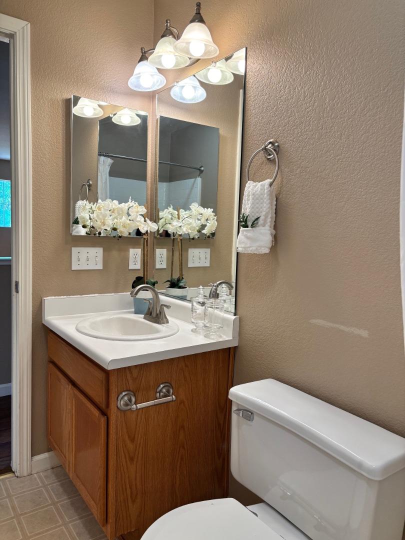 Detail Gallery Image 24 of 31 For 1341 Briarberry Ln, Gilroy,  CA 95020 - 4 Beds | 2/1 Baths