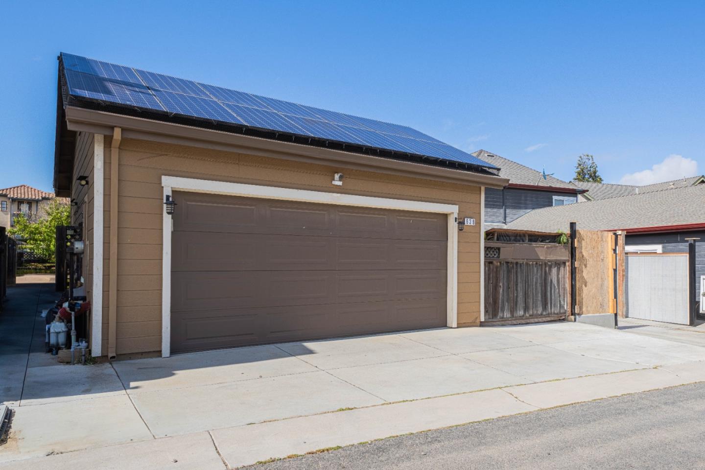 Detail Gallery Image 2 of 34 For 639 Saint Christopher Ln, Greenfield,  CA 93927 - 3 Beds | 2 Baths