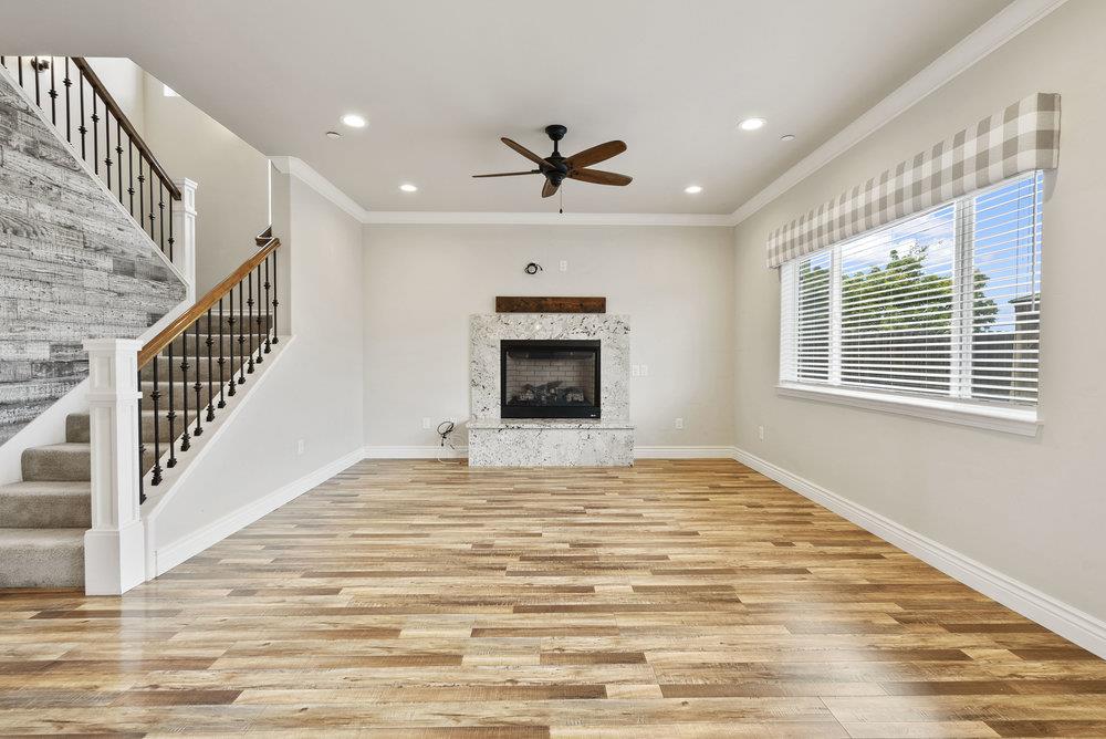 Detail Gallery Image 12 of 57 For 1390 Marilyn Ct, Hollister,  CA 95023 - 4 Beds | 3 Baths