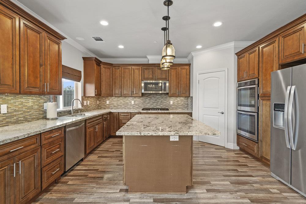 Detail Gallery Image 17 of 57 For 1390 Marilyn Ct, Hollister,  CA 95023 - 4 Beds | 3 Baths