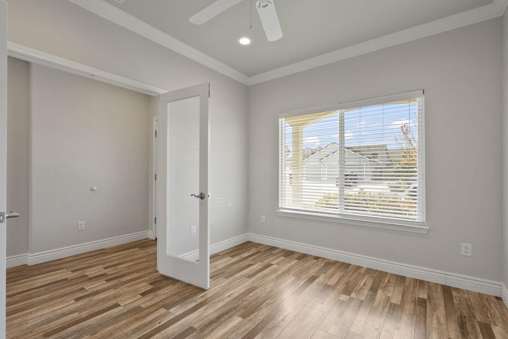 Detail Gallery Image 7 of 57 For 1390 Marilyn Ct, Hollister,  CA 95023 - 4 Beds | 3 Baths