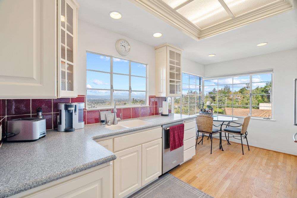 Detail Gallery Image 10 of 53 For 15711 Highland Dr, San Jose,  CA 95127 - 4 Beds | 2 Baths