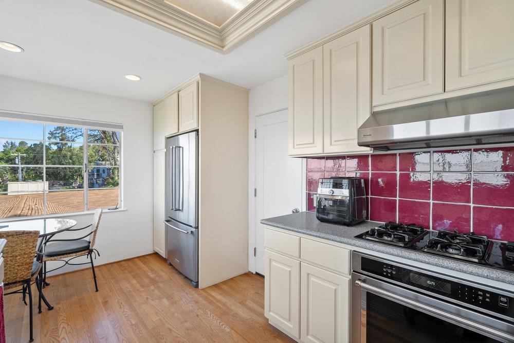 Detail Gallery Image 13 of 53 For 15711 Highland Dr, San Jose,  CA 95127 - 4 Beds | 2 Baths