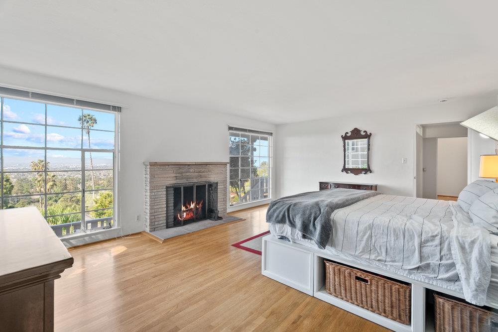 Detail Gallery Image 20 of 53 For 15711 Highland Dr, San Jose,  CA 95127 - 4 Beds | 2 Baths