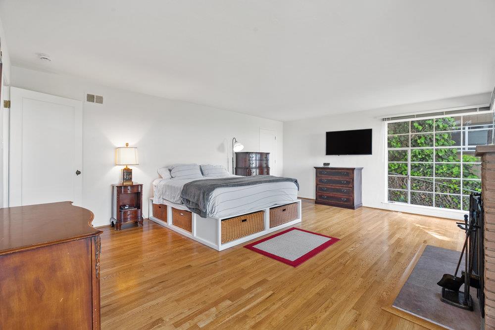 Detail Gallery Image 22 of 53 For 15711 Highland Dr, San Jose,  CA 95127 - 4 Beds | 2 Baths
