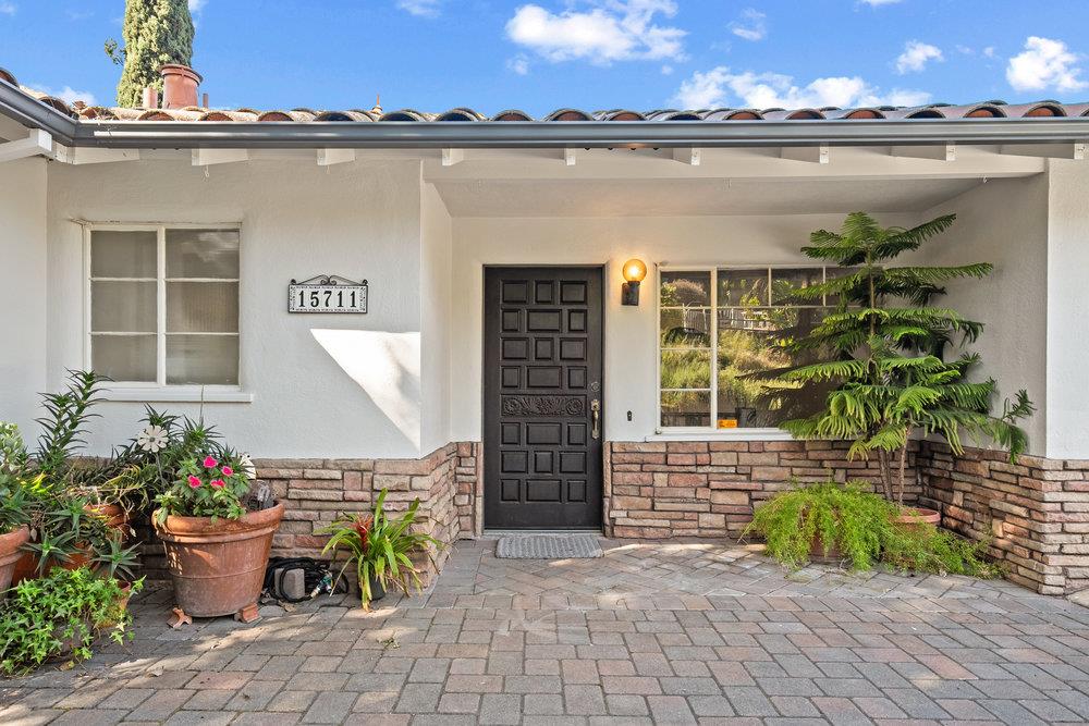 Detail Gallery Image 3 of 53 For 15711 Highland Dr, San Jose,  CA 95127 - 4 Beds | 2 Baths