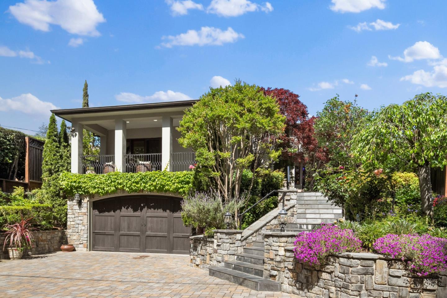 Detail Gallery Image 2 of 70 For 14471 Springer Ave, Saratoga,  CA 95070 - 4 Beds | 3/1 Baths