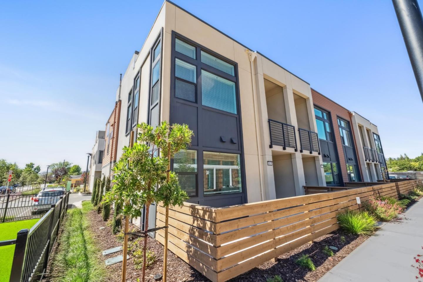 Detail Gallery Image 11 of 15 For 11155 Maple Pl #34-07 PLAN 3,  Saratoga,  CA 95070 - 3 Beds | 3 Baths