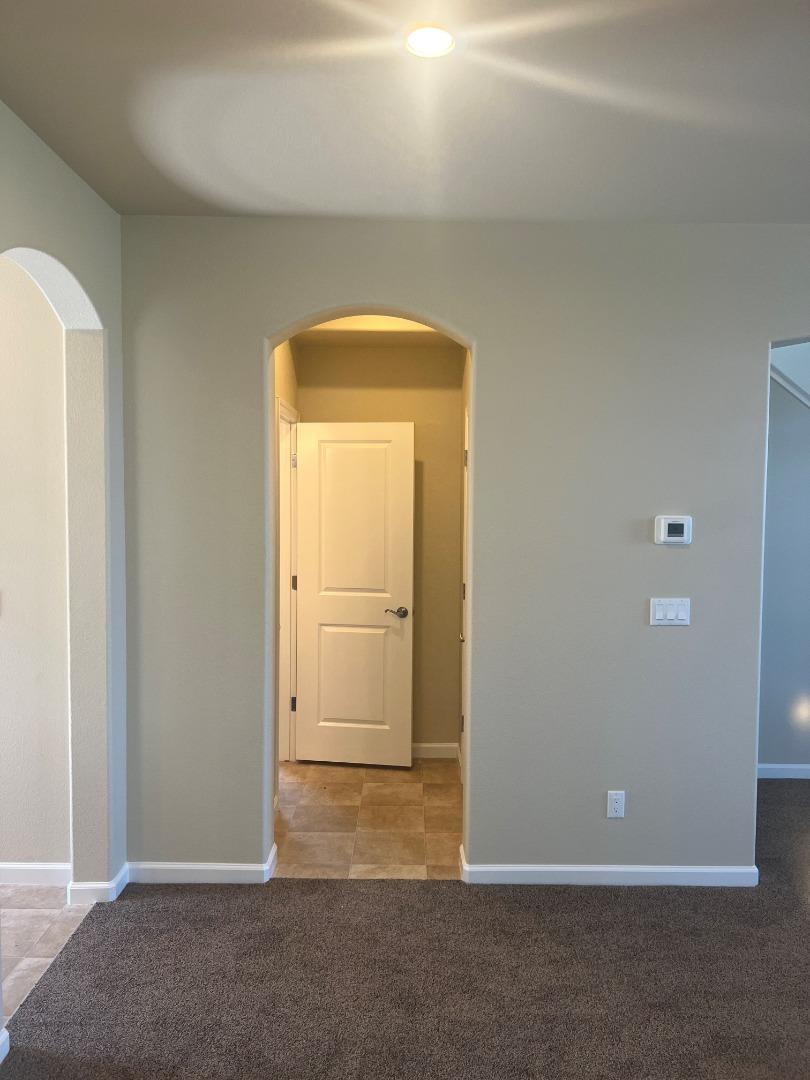 Detail Gallery Image 11 of 22 For 153 Brunia Pl, King City,  CA 93930 - 3 Beds | 2/1 Baths